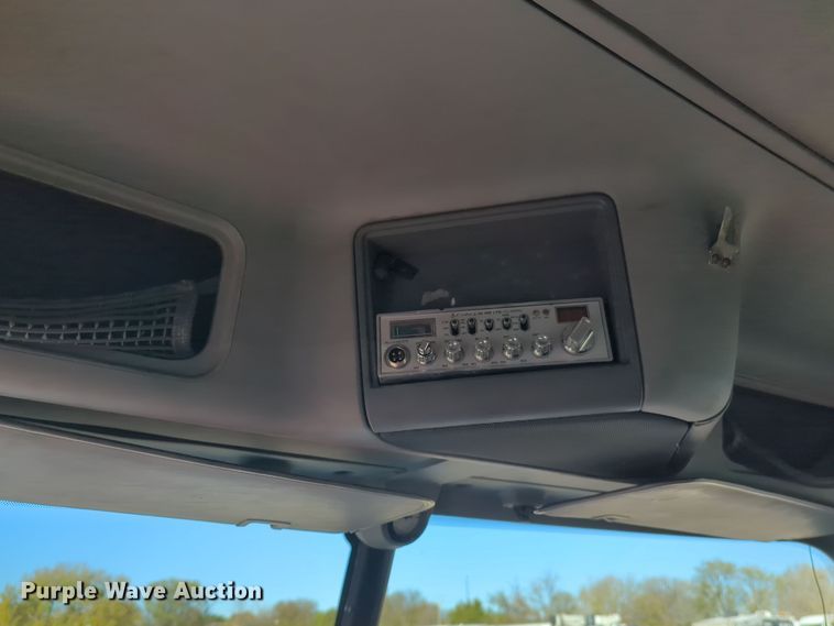 image for item EG2266 2002 Freightliner Century Class ST semi truck