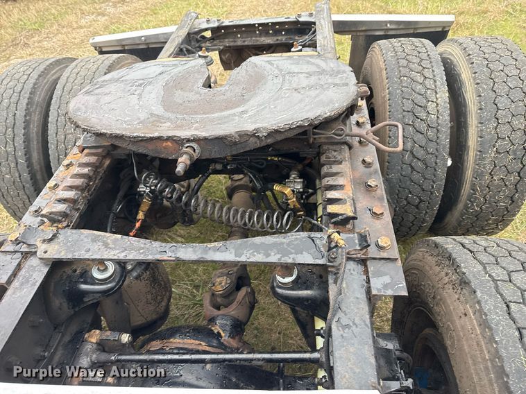 image for item EG2331 2013 Kenworth T660 semi truck