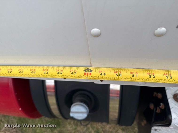 image for item EG2331 2013 Kenworth T660 semi truck