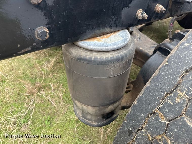 image for item EG2331 2013 Kenworth T660 semi truck