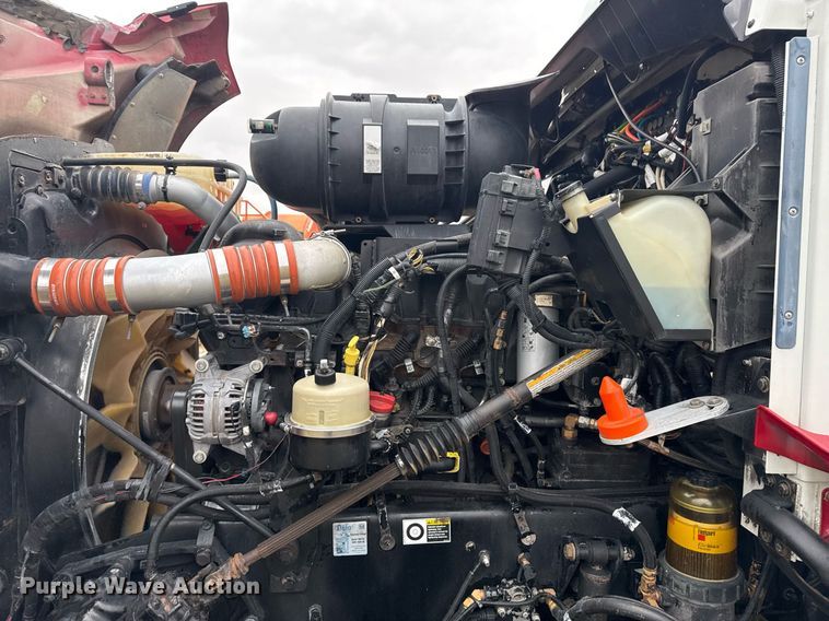 image for item EG2331 2013 Kenworth T660 semi truck