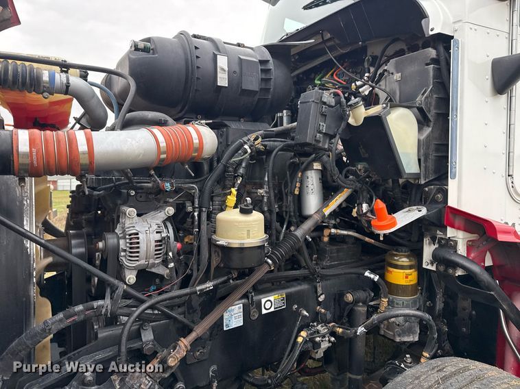 image for item EG2331 2013 Kenworth T660 semi truck