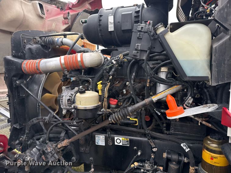 image for item EG2331 2013 Kenworth T660 semi truck