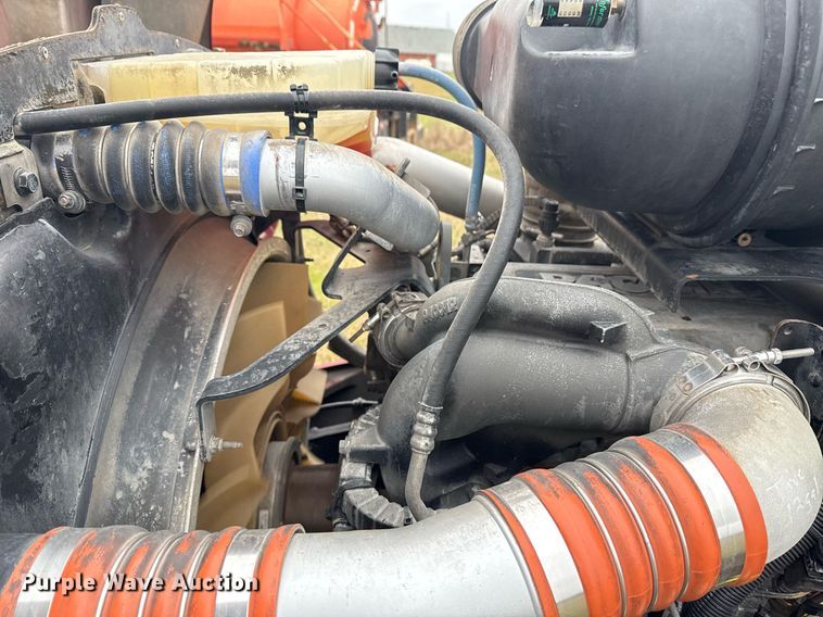 image for item EG2331 2013 Kenworth T660 semi truck