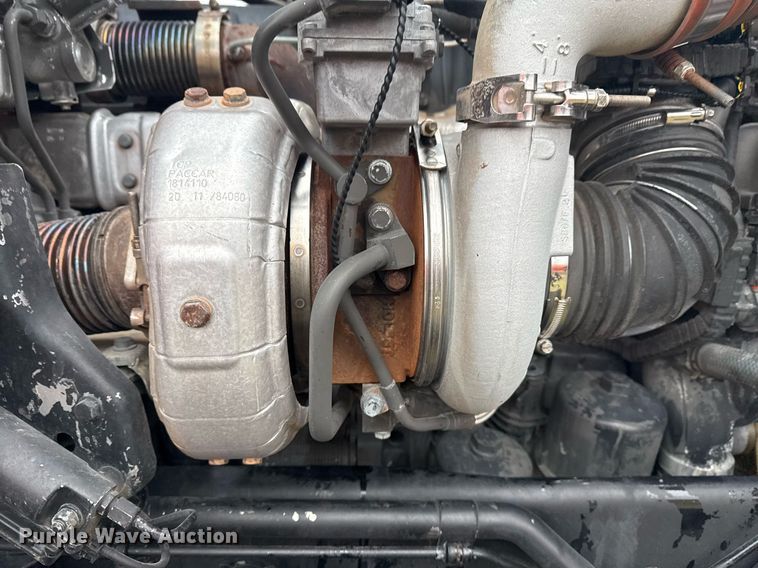 image for item EG2331 2013 Kenworth T660 semi truck