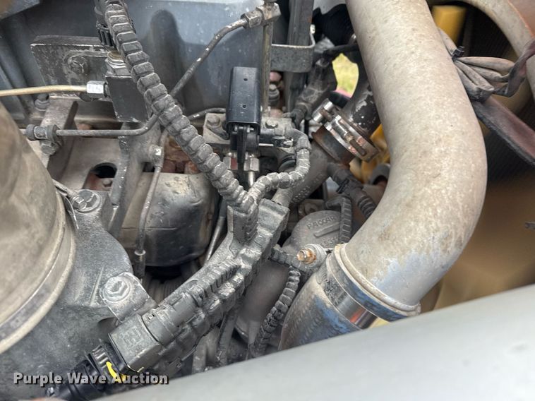 image for item EG2331 2013 Kenworth T660 semi truck