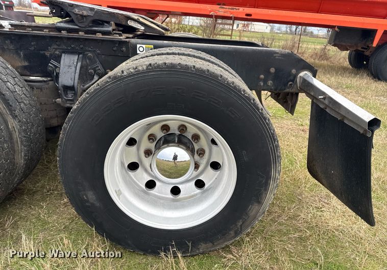 image for item EG2331 2013 Kenworth T660 semi truck