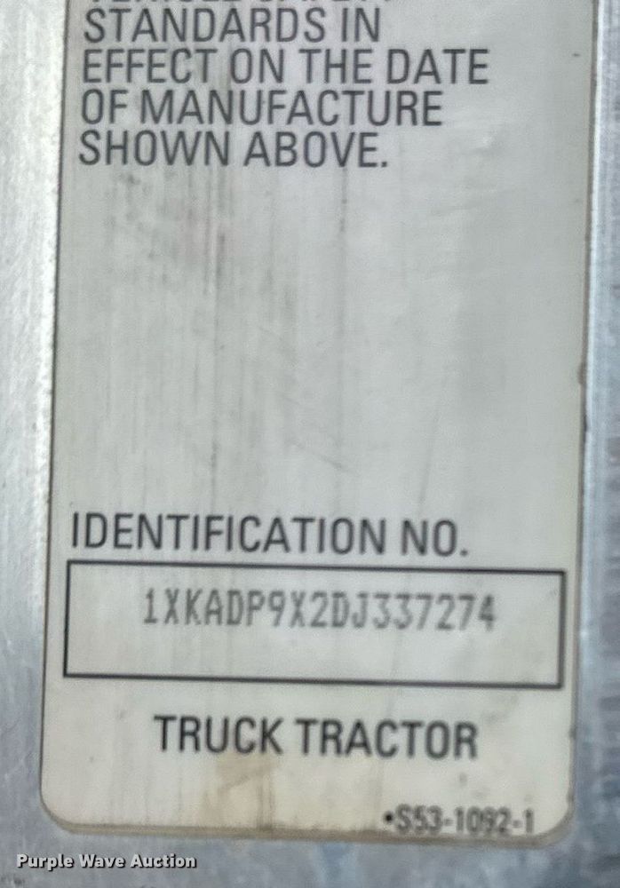 image for item EG2331 2013 Kenworth T660 semi truck