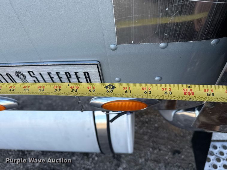 image for item EG2340 2006 Kenworth semi truck