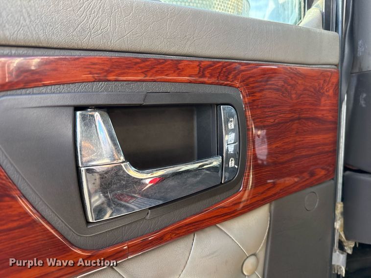 image for item EG2340 2006 Kenworth semi truck