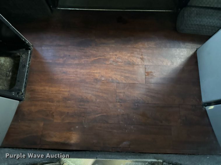 image for item EG2340 2006 Kenworth semi truck