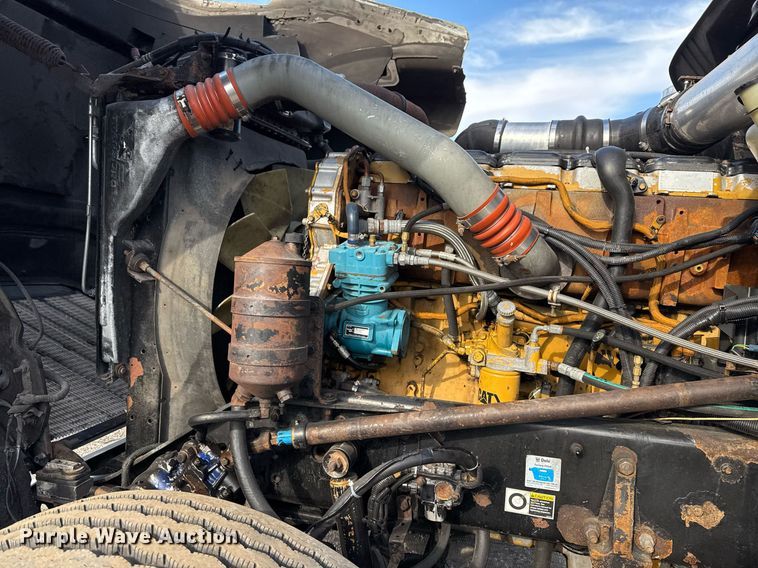 image for item EG2340 2006 Kenworth semi truck