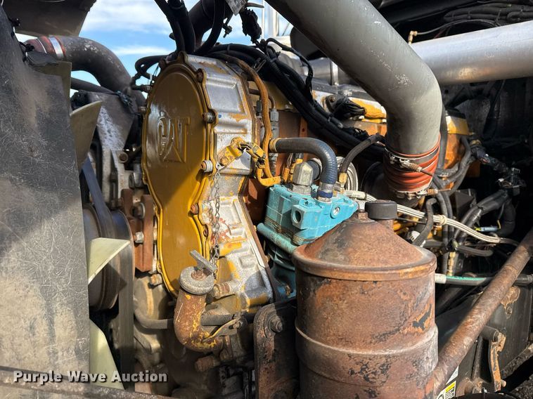 image for item EG2340 2006 Kenworth semi truck