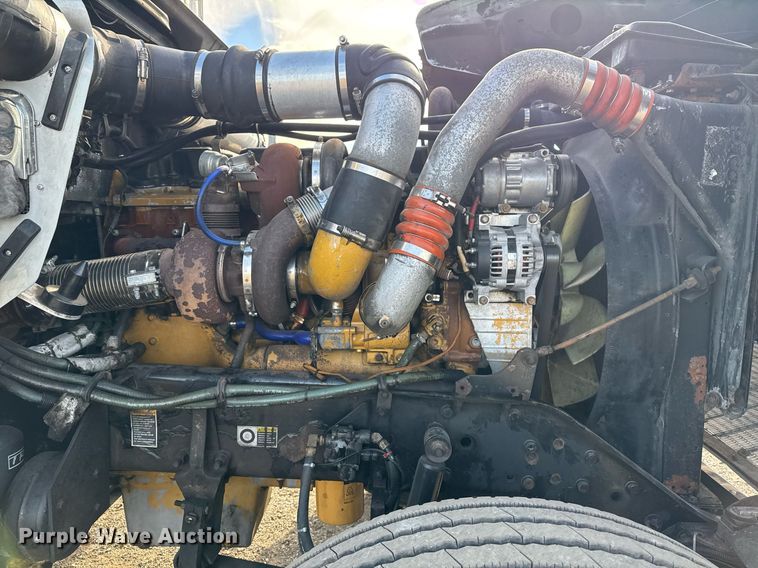 image for item EG2340 2006 Kenworth semi truck