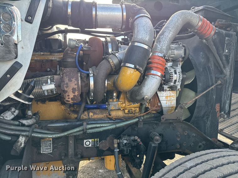 image for item EG2340 2006 Kenworth semi truck