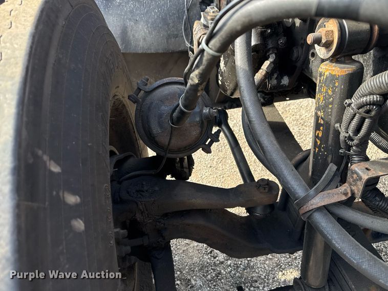 image for item EG2340 2006 Kenworth semi truck