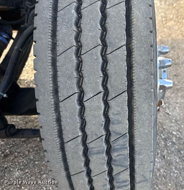 image for item EG2340 2006 Kenworth semi truck