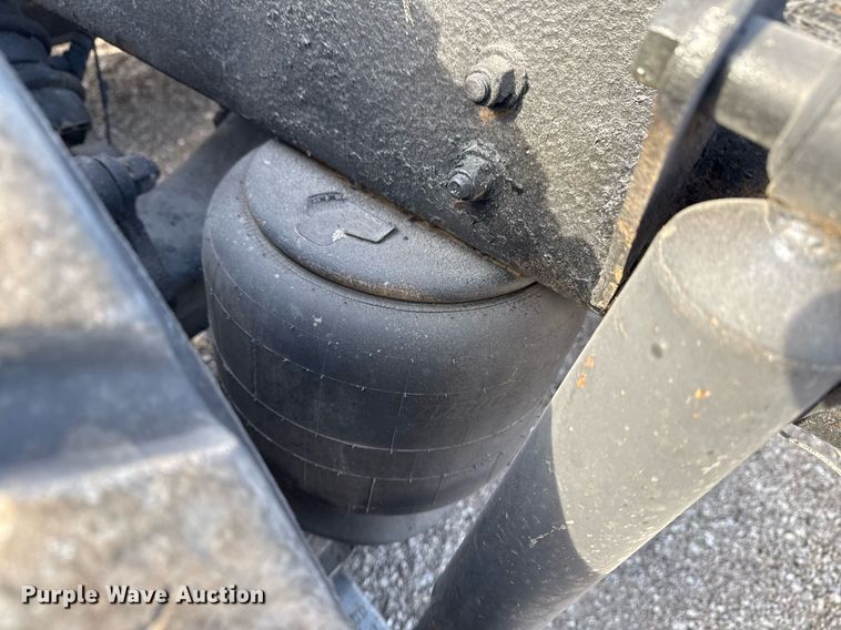 image for item EG2340 2006 Kenworth semi truck