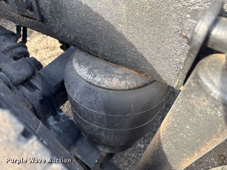 image for item EG2340 2006 Kenworth semi truck