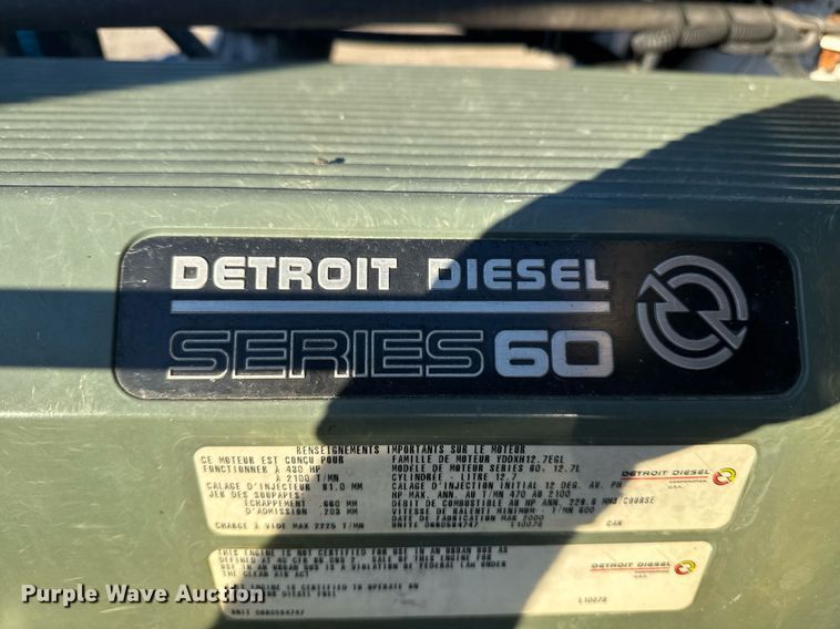 image for item EG2345 2001 Freightliner semi truck