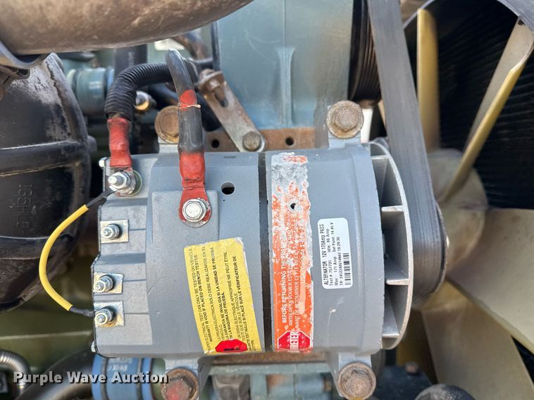 image for item EG2345 2001 Freightliner semi truck