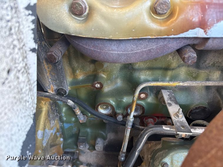 image for item EG2345 2001 Freightliner semi truck