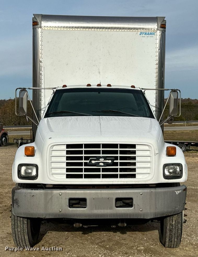 image for item EH7258 2000 Chevrolet  C6500 box truck