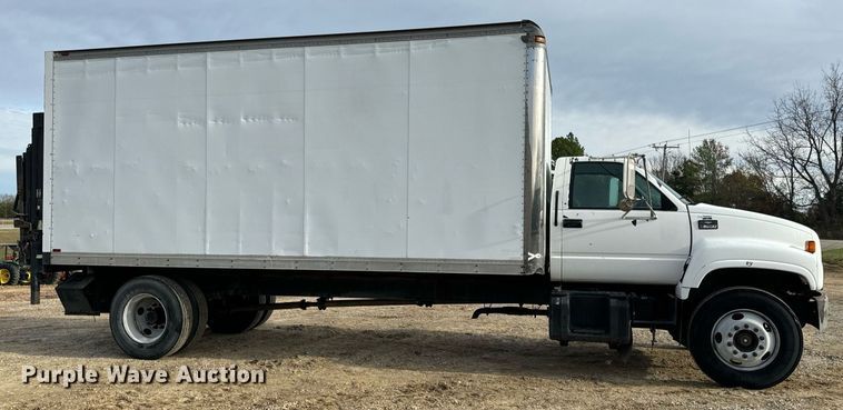 image for item EH7258 2000 Chevrolet  C6500 box truck