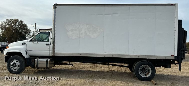 image for item EH7258 2000 Chevrolet  C6500 box truck