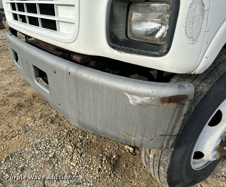 image for item EH7258 2000 Chevrolet  C6500 box truck