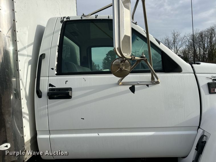image for item EH7258 2000 Chevrolet  C6500 box truck