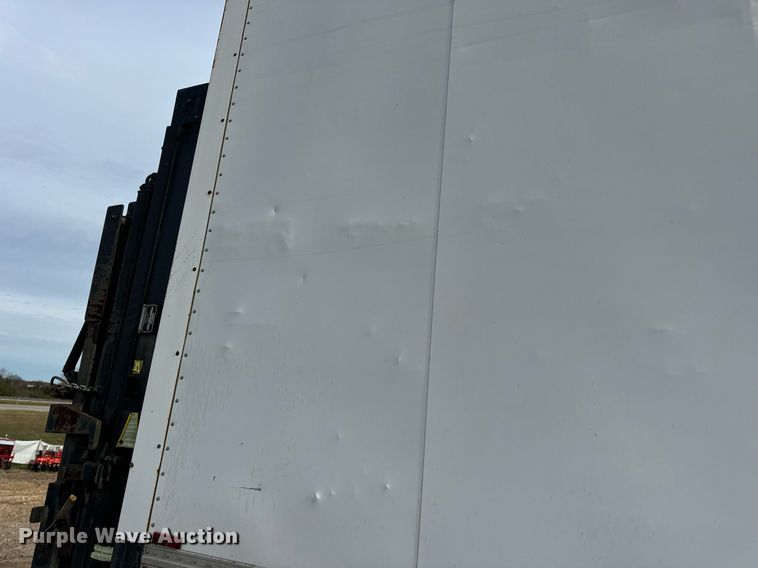 image for item EH7258 2000 Chevrolet  C6500 box truck