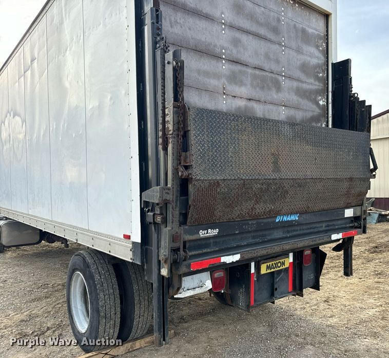 image for item EH7258 2000 Chevrolet  C6500 box truck