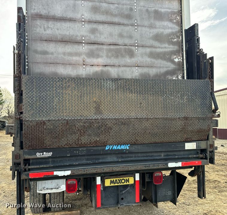 image for item EH7258 2000 Chevrolet  C6500 box truck