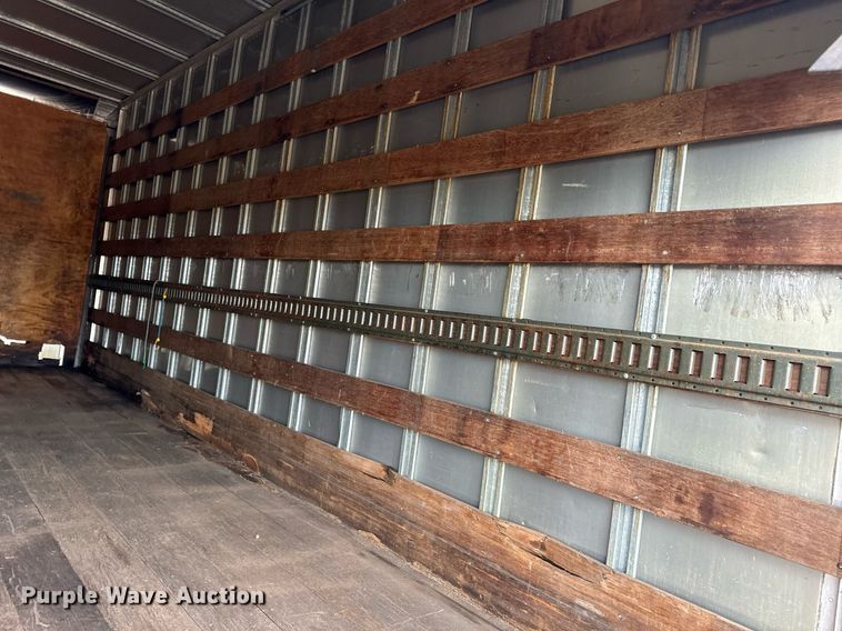 image for item EH7258 2000 Chevrolet  C6500 box truck