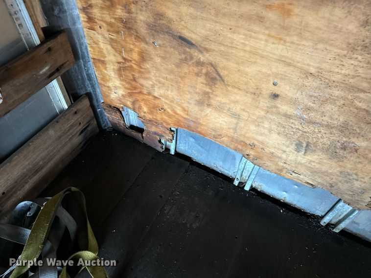 image for item EH7258 2000 Chevrolet  C6500 box truck