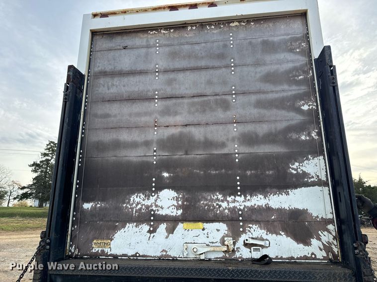 image for item EH7258 2000 Chevrolet  C6500 box truck