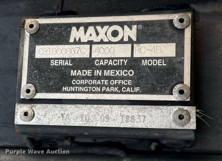 image for item EH7258 2000 Chevrolet  C6500 box truck