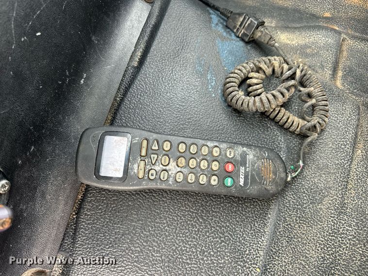 image for item EH7258 2000 Chevrolet  C6500 box truck