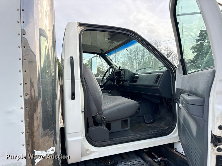 image for item EH7258 2000 Chevrolet  C6500 box truck