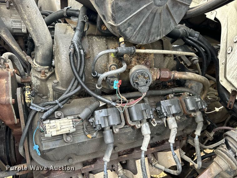 image for item EH7258 2000 Chevrolet  C6500 box truck