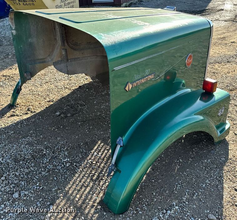 image for item EH7434 Semi truck hood