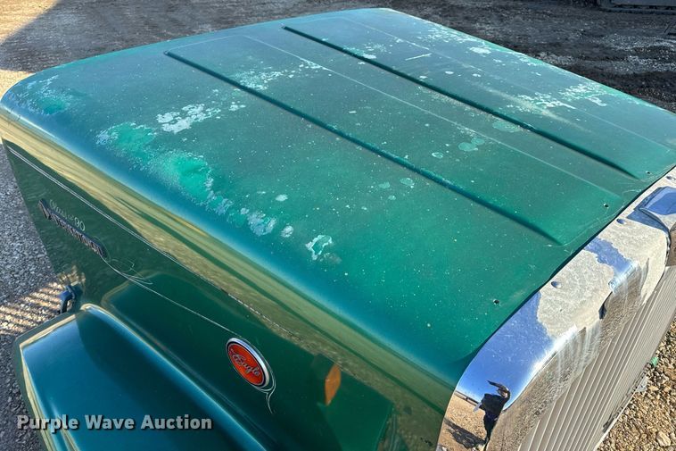 image for item EH7434 Semi truck hood