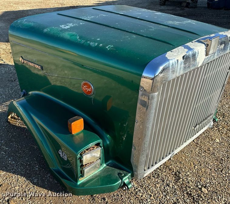 image for item EH7434 Semi truck hood