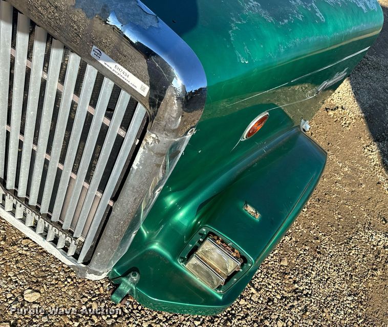 image for item EH7434 Semi truck hood