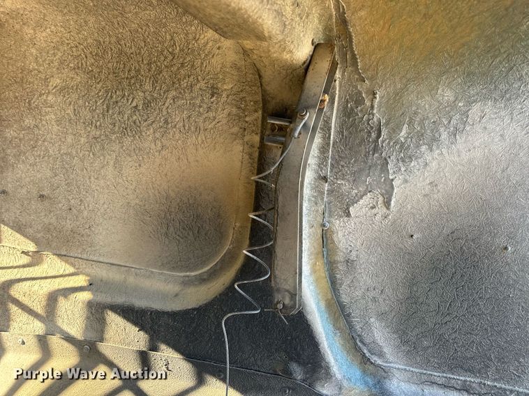 image for item EH7434 Semi truck hood