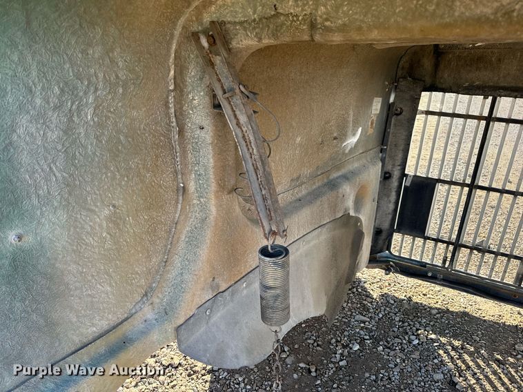 image for item EH7434 Semi truck hood