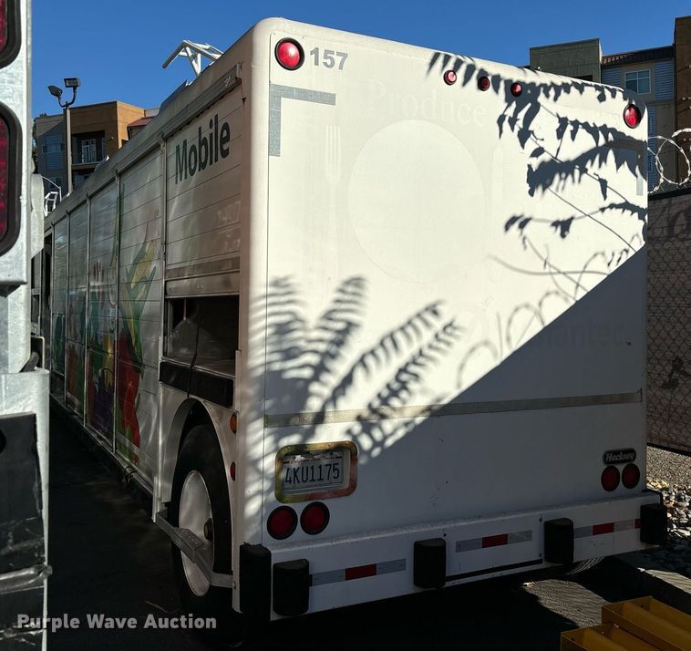 image for item EI4054 2010 Hackney Spectrum TS refrigerated van trailer