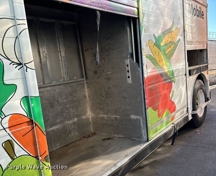 image for item EI4054 2010 Hackney Spectrum TS refrigerated van trailer