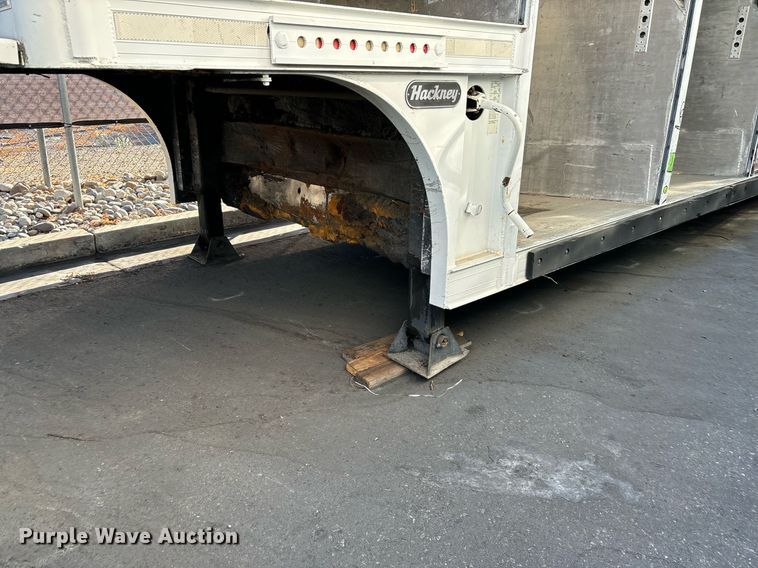 image for item EI4054 2010 Hackney Spectrum TS refrigerated van trailer